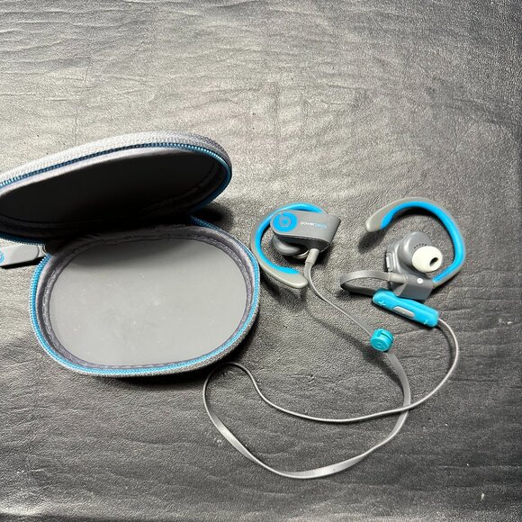 Beats by Dr. Dre Powerbeats2 Wireless Ear Buds - Picture 1 of 5